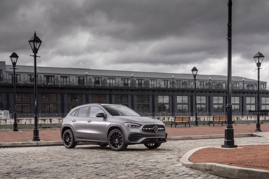  Mercedes-Benz GLA250 AMG Line (H247) 2020 года  (NA) (фото 1 из 96)
